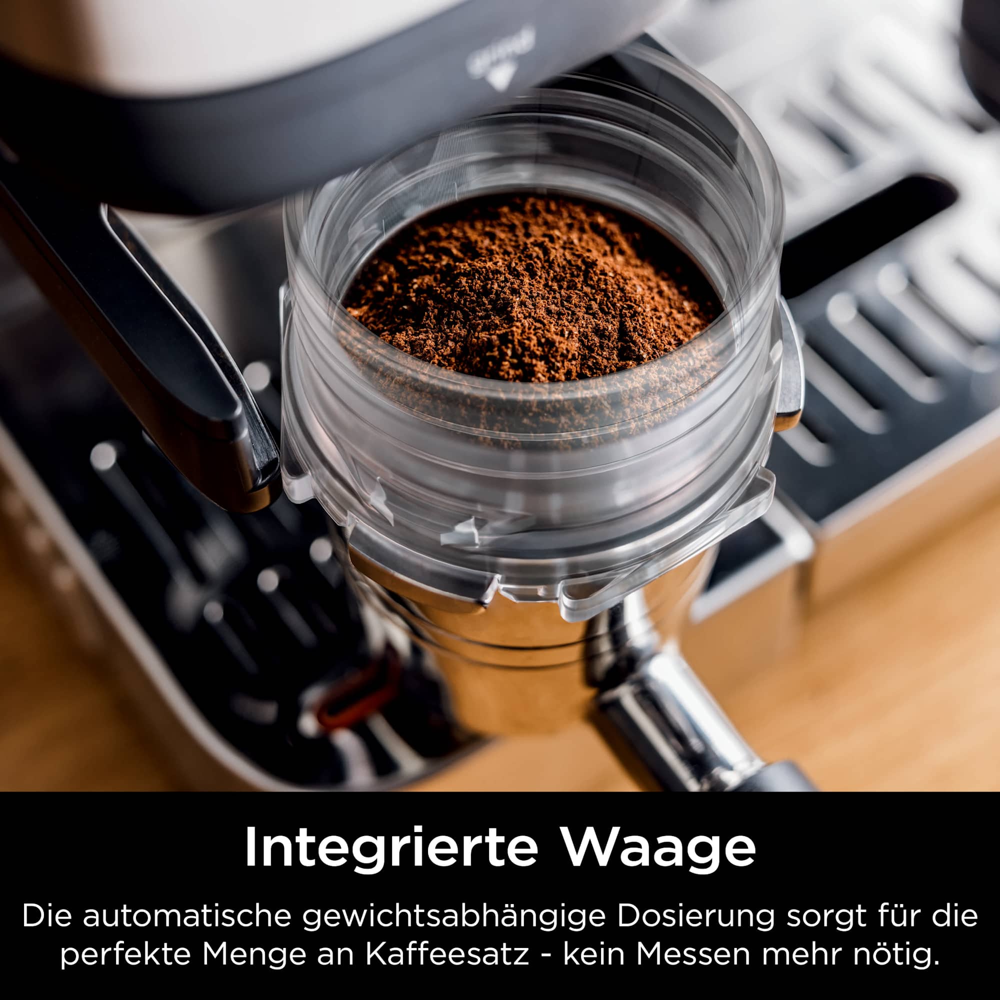 Ninja Luxe Cafe Essential Espressomaschine ES501EU Silber/Schwarz